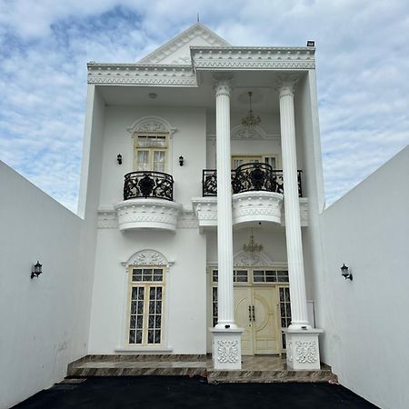 Villa Rumah Putih Jogja Yogyakarta Exterior foto
