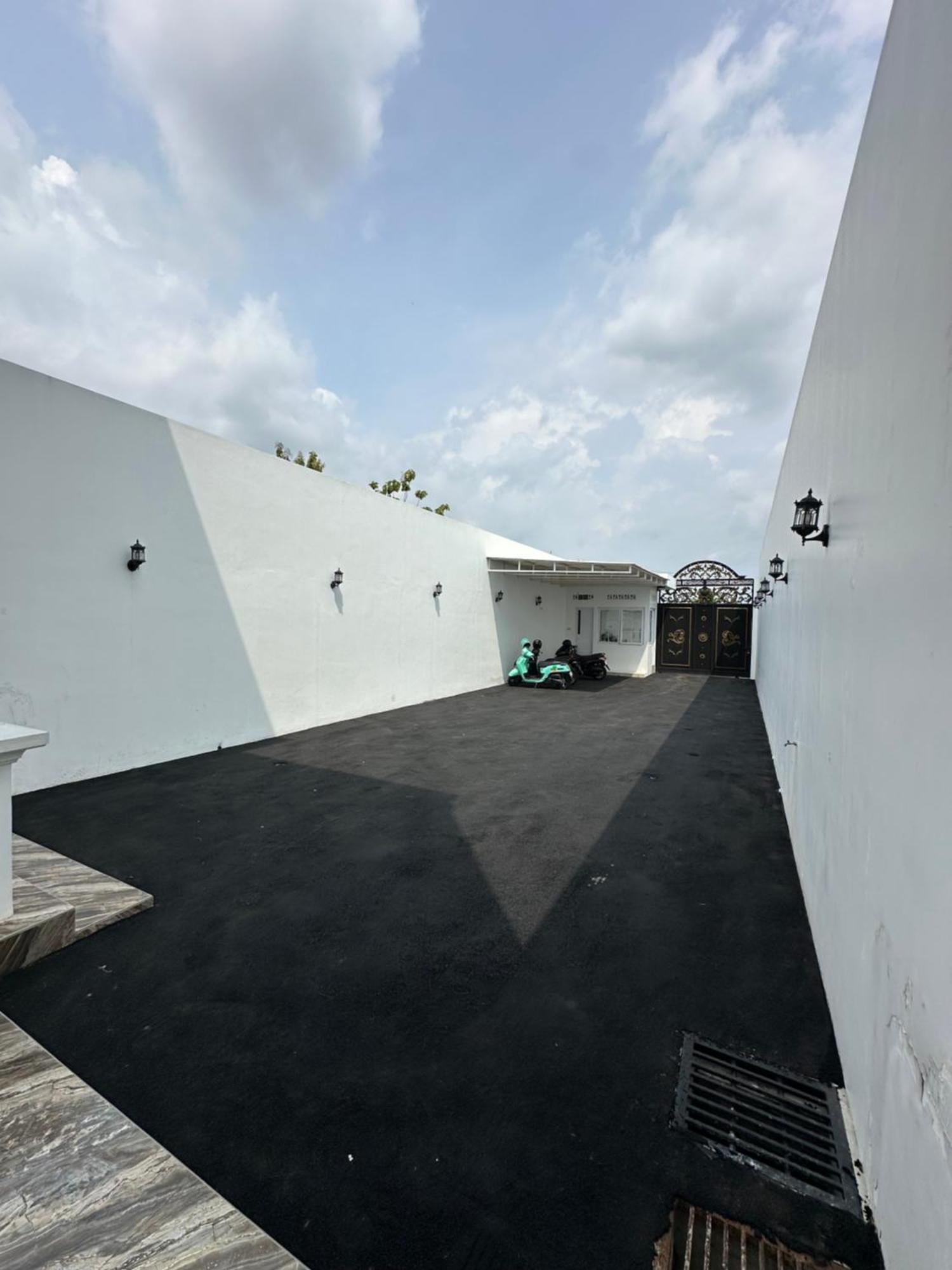 Villa Rumah Putih Jogja Yogyakarta Exterior foto